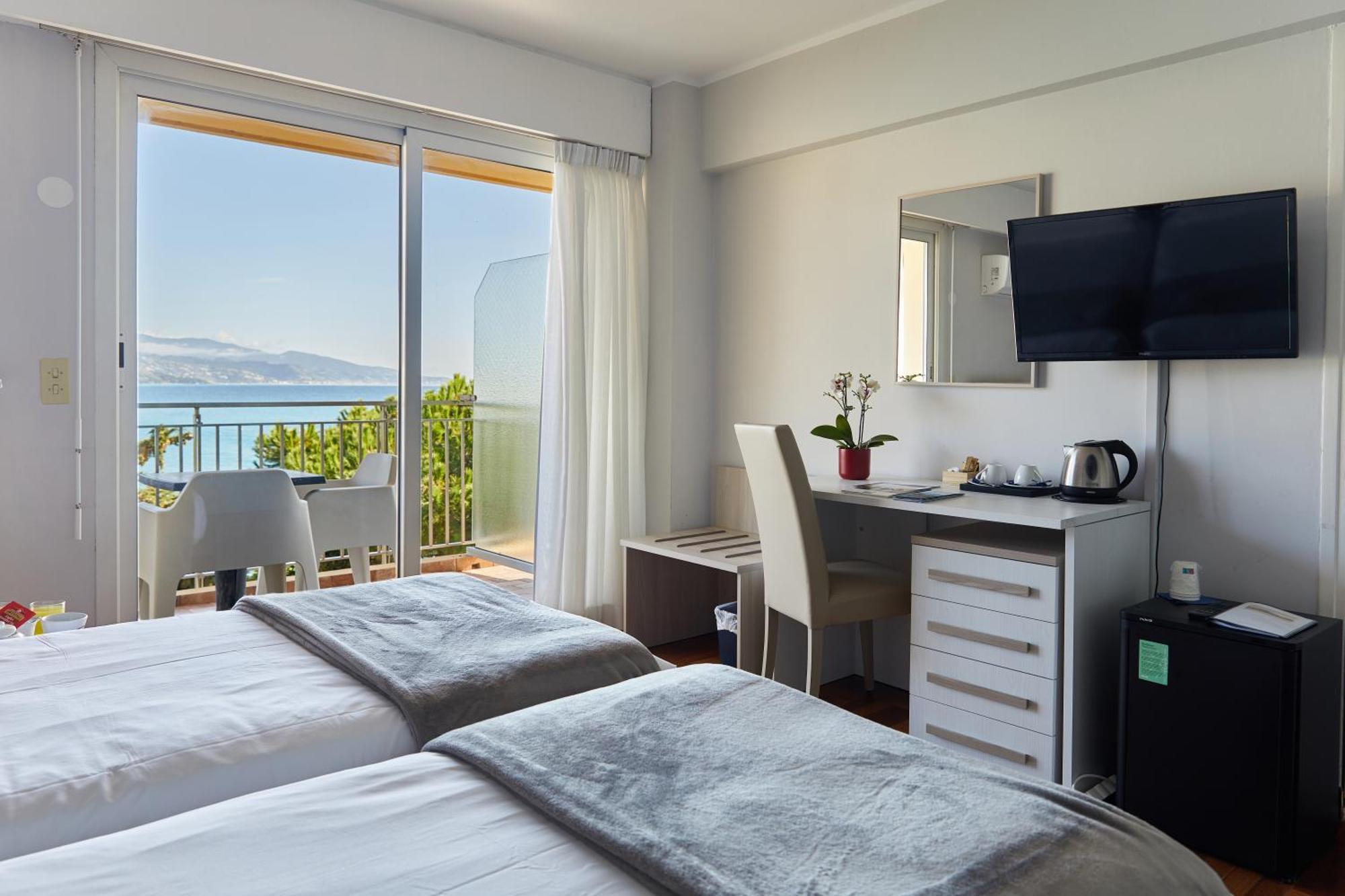 Hotel Alexandra Roquebrune-Cap-Martin Dış mekan fotoğraf