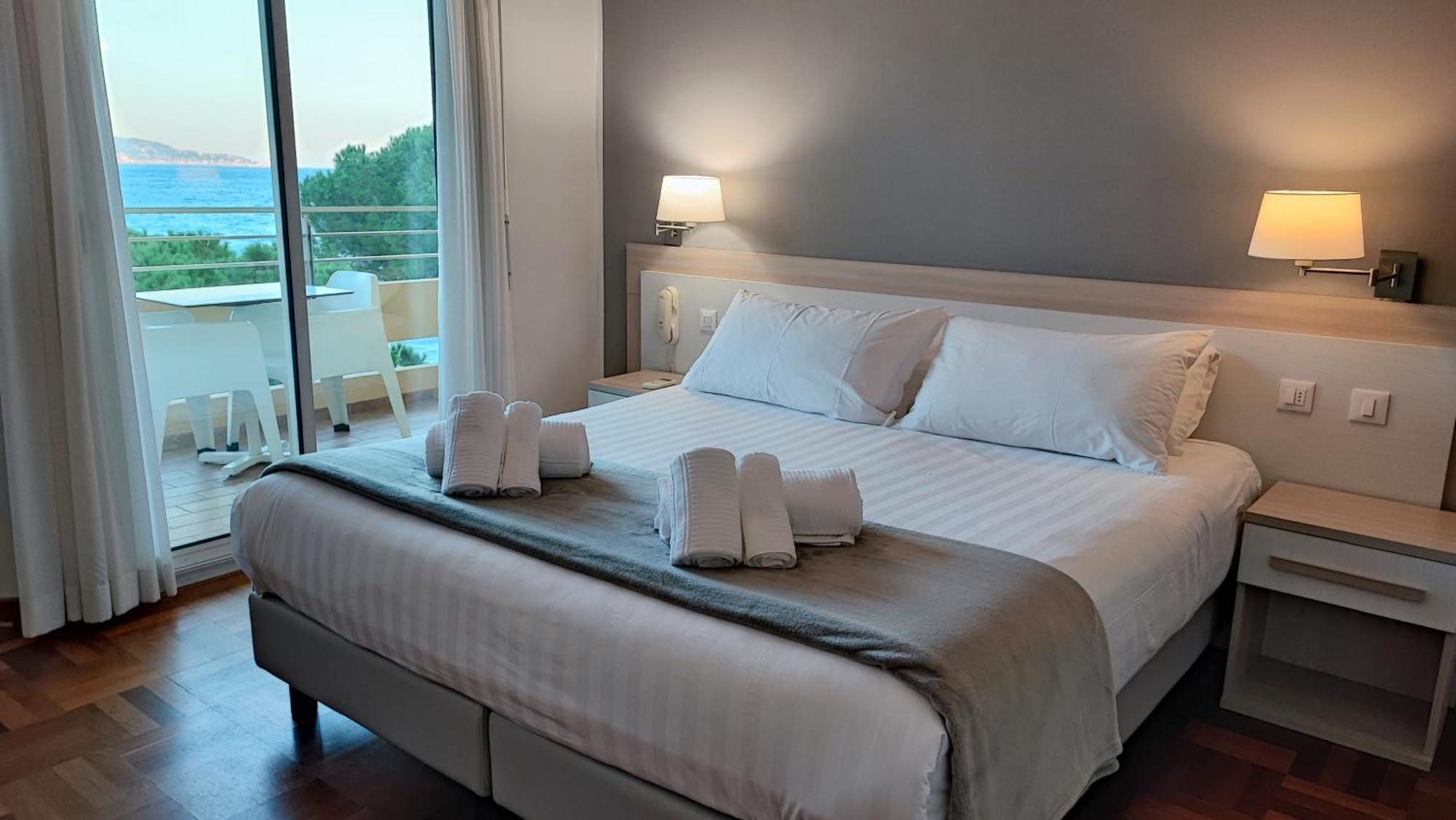 Hotel Alexandra Roquebrune-Cap-Martin Dış mekan fotoğraf